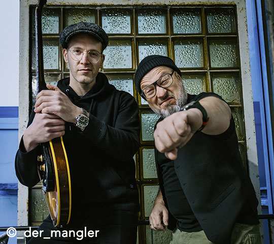 2. Dezember 2022: Micha Maass und Stefano Ronchi laden zum Blueskonzert in den Marstall Neubrandenburg.